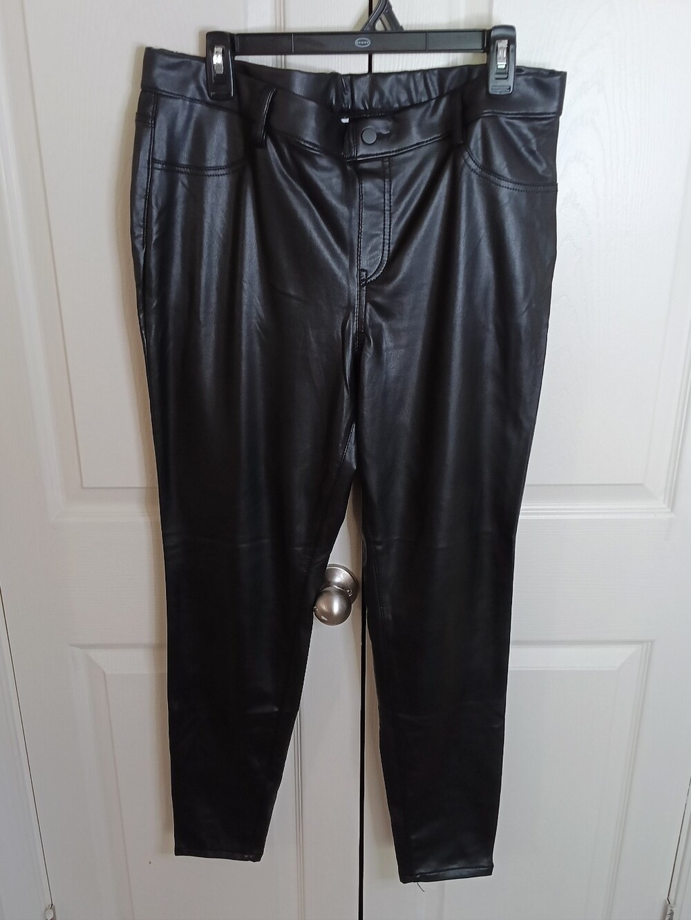 Time and Tru Black Faux Leather Leggings XL